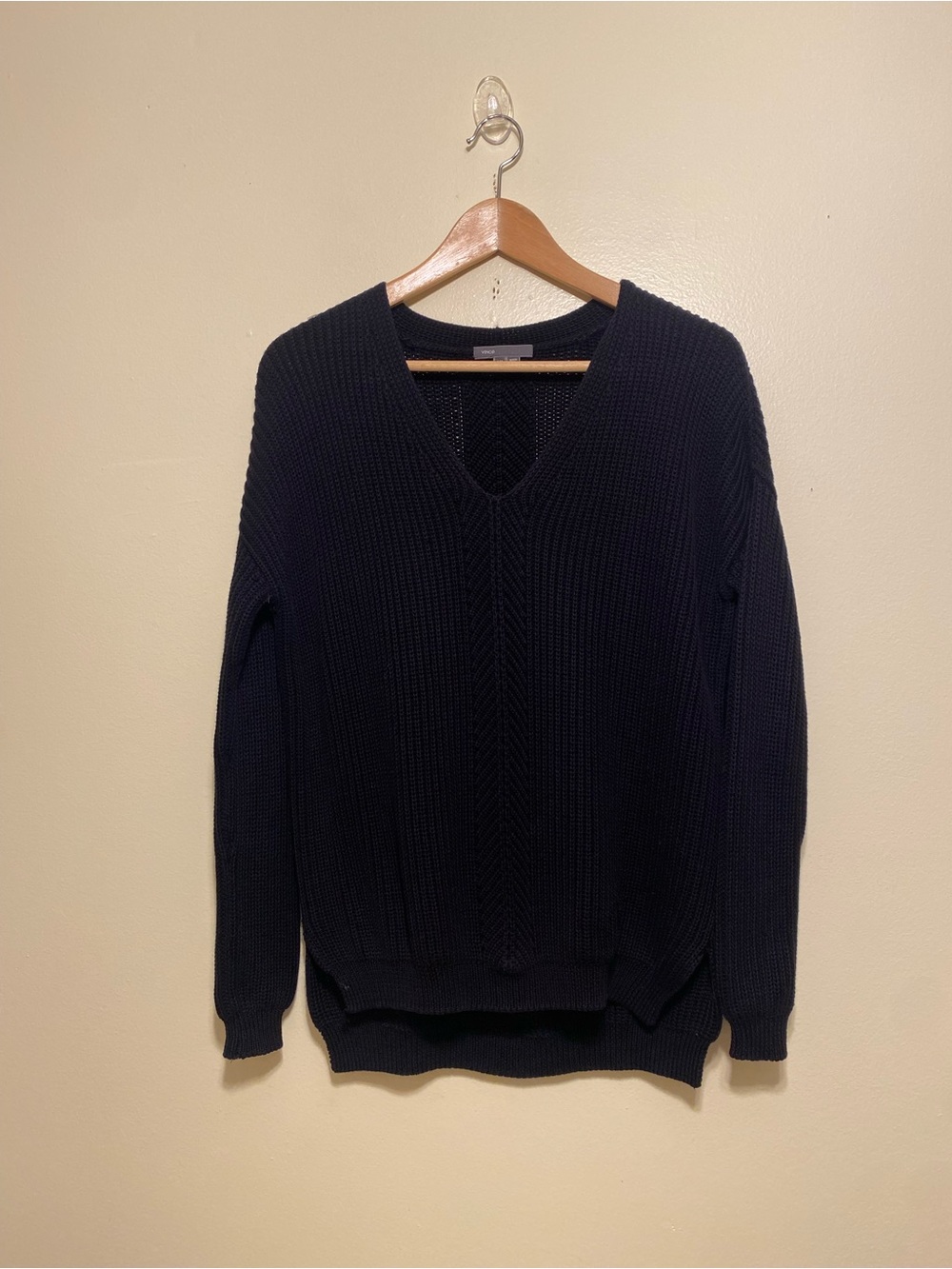 Vince Navy V-Neck Chunky Knit Sweater.Size XS